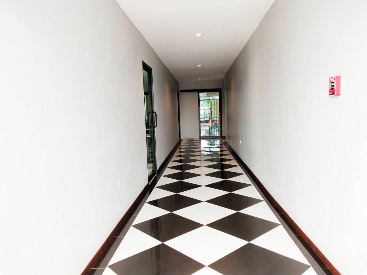 โคโค่ โฮเทล Koco Hotel Nakhon Ratchasima Bagian luar foto