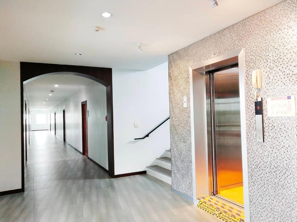 โคโค่ โฮเทล Koco Hotel Nakhon Ratchasima Bagian luar foto
