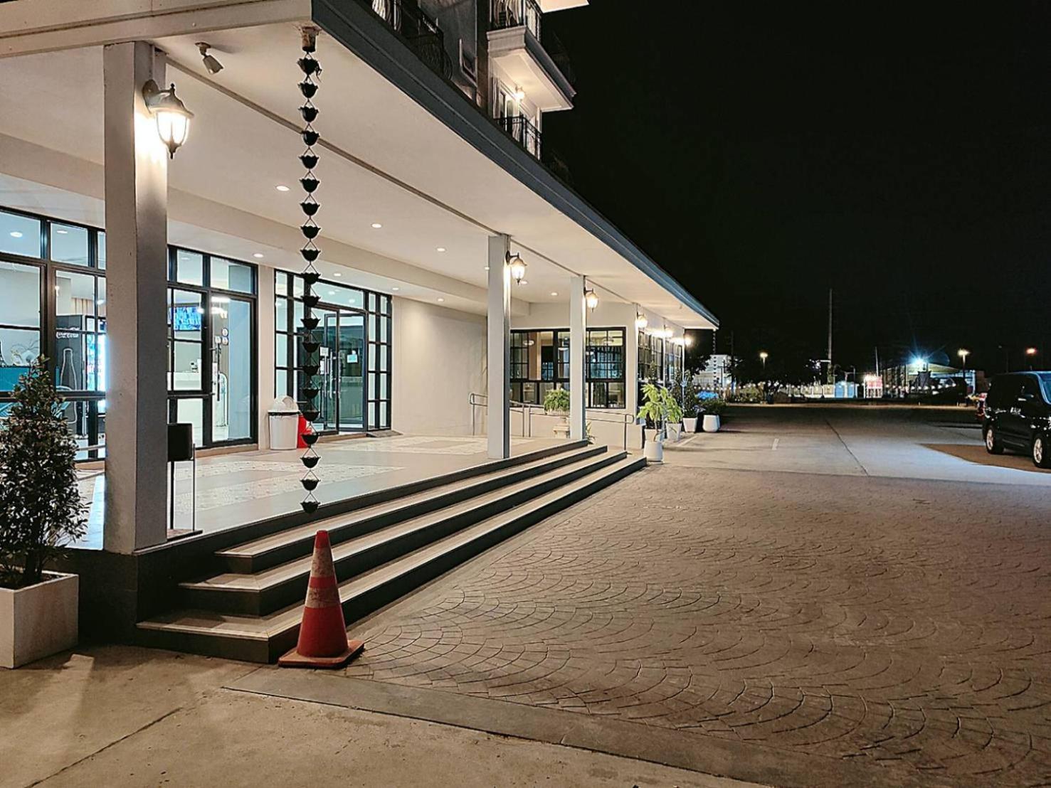 โคโค่ โฮเทล Koco Hotel Nakhon Ratchasima Bagian luar foto